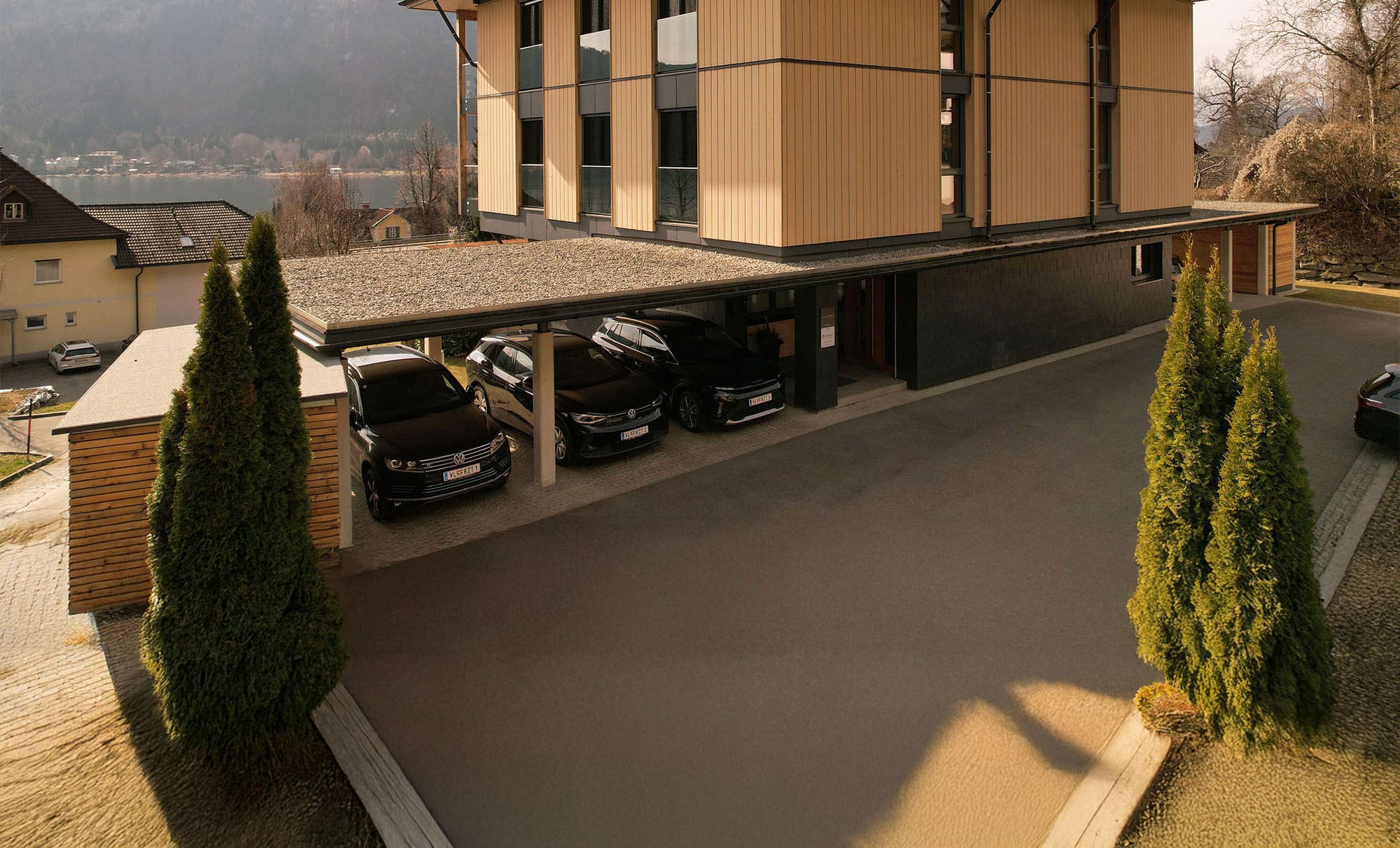 Titelbild-2_Büro-FR-ZT-GmbH-(c)-Freunschlag-ZT-Parkplatz
